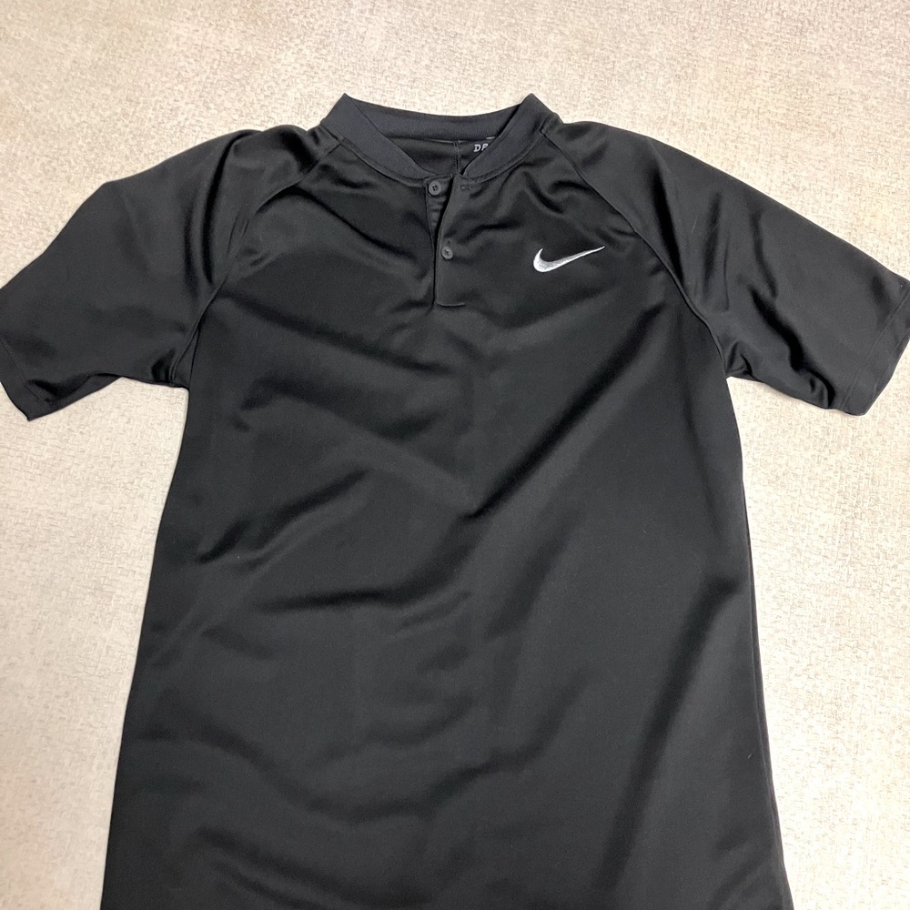 Men’s Nike Golf Shirt